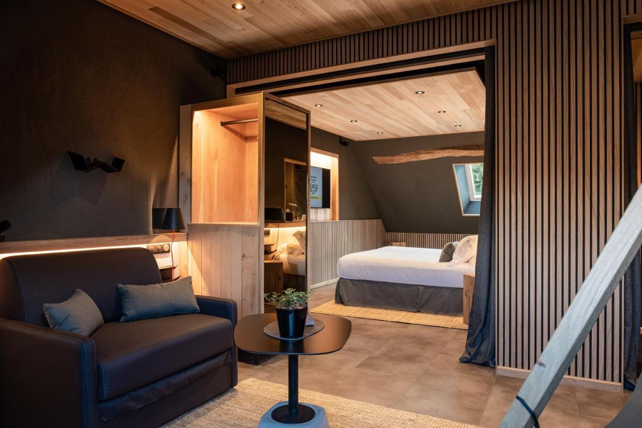 Le Studio Des Pres Verts Suite Design Avec Jacuzzi Privatif Jouey Exterior foto